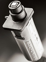 T9-817 Series Circuit Breakers